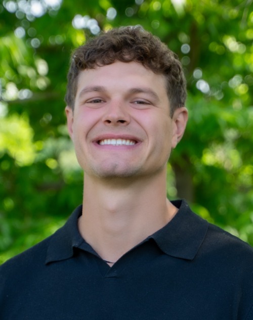 Elk-Plaza-Dental-Employee-10